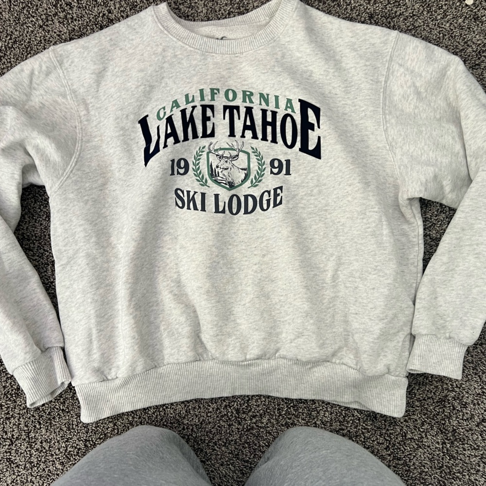 Hollister cropped crewneck